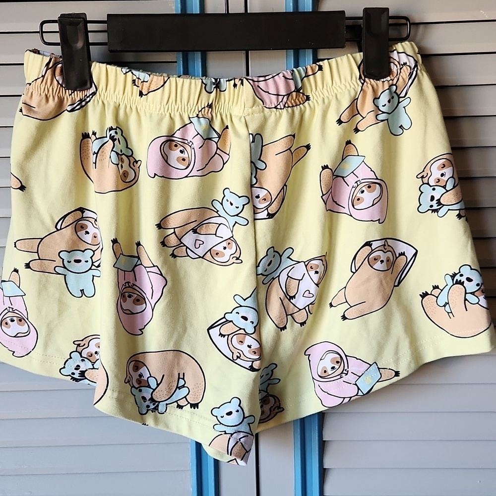 Weekend Edition Women's Sloth Pajama Set - Picture 9 of 10